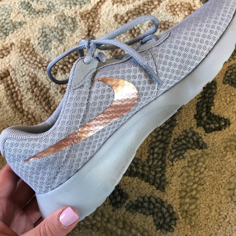 Nike Tanjun Athletic Sneaker - Picture 4 of 5